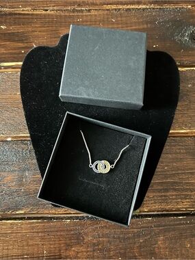 Adjustable bracelet